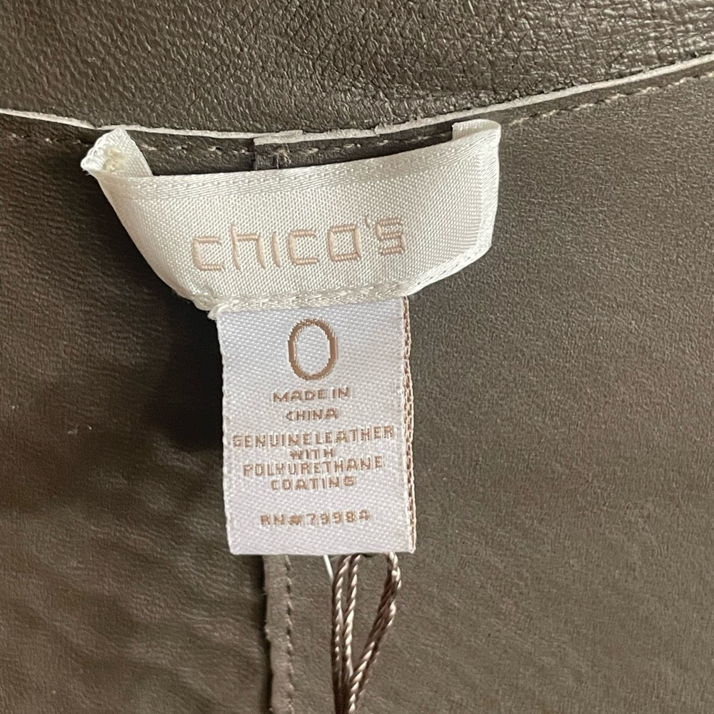 NWT Chico’s Leather Reversible Sze 0 Snakeskin - Picture 4 of 10